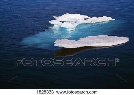 Stock Image - Iceberg, Nunavut, Canada. Fotosearch