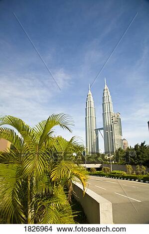Picture - Kuala Lumpura Twin Towers, Capital of Malaysia, Kuala Lumpura, Southeast Asia . Fotosearch