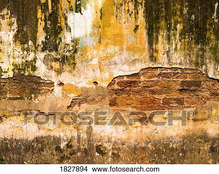 Picture - Peeling and moulding wall. Fotosearch