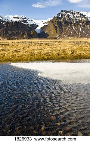 Stock Image - Vatnajokull Range and Skaftafell National Park, Southern Iceland. Fotosearch