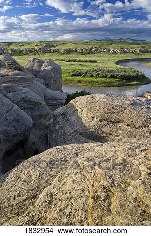 Writing-On-Stone Provincial Park, Alberta, Canada View Large Photo Image Picture - Writing-On-Stone Provincial Park, Alberta, Canada. Fotosearch