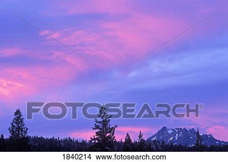 Picture - Banner Peak, Ansel Adams Wilderness, California, USA . Fotosearch
