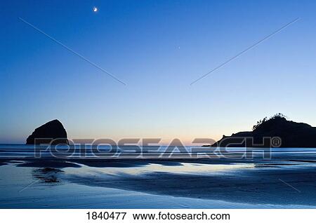 Cape Kiwanda, Cape Kiwanda State Park, Pacific City, Oregon, USA View Large Photo Image Stock Photo - Cape Kiwanda, Cape Kiwanda State Park, Pacific City, Oregon, USA . Fotosearch