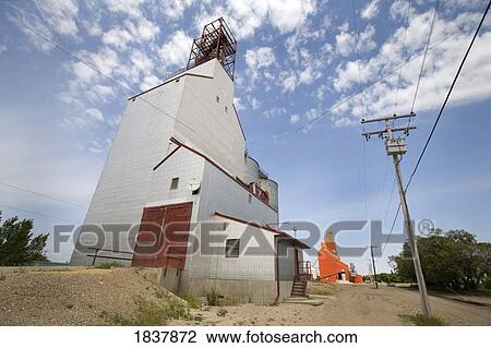 Stock Image - Lake Lenor, Saskatchewan; grain elevator. Fotosearch