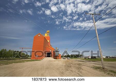 Stock Image - Lake Lenor, Saskatchewan; grain elevator. Fotosearch