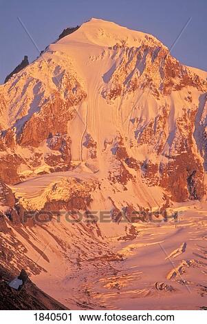 Sunset, Mount Hood, Oregon, USA View Large Photo Image Stock Image - Sunset, Mount Hood, Oregon, USA. Fotosearch