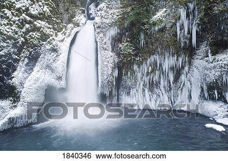 Stock Photograph - Wahclella Falls, Columbia River Gorge, Oregon, USA . Fotosearch