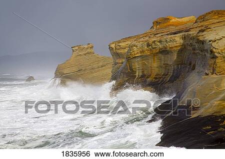 Stock Photograph - Waves, Cape Kiwanda, Oregon Coast, USA. Fotosearch