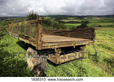 Wooden trailer View Large Photo Image Stock Image - Wooden trailer. Fotosearch