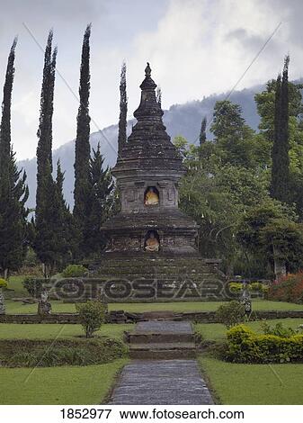 Stock Photo - Bali, Indonesia, Asia; Ulun Danu Bratan Temple. Fotosearch