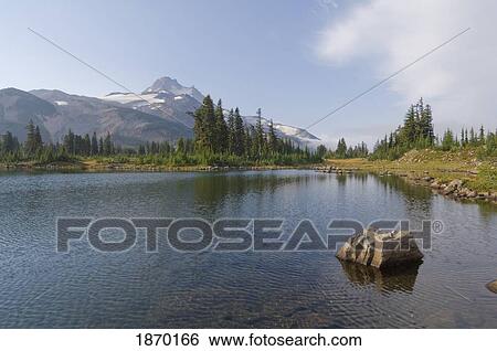 oregon, united states of america; mount jefferson and russell lake View Large Photo Image Stock Photograph - oregon, united states of america; mount jefferson and russell lake. Fotosearch