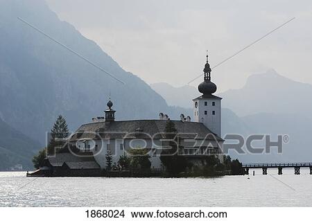 Picture - schloss ort, traunsee lake, gmunden, salzkammergut, austria. Fotosearch