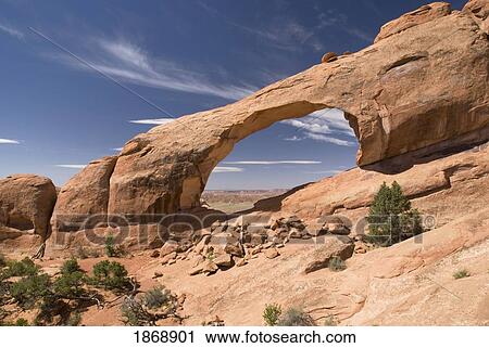 Stock Image - stone arch. Fotosearch