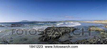 Stock Image - Co Mayo, Doo Lough, Mweelrea Mountains,. Fotosearch