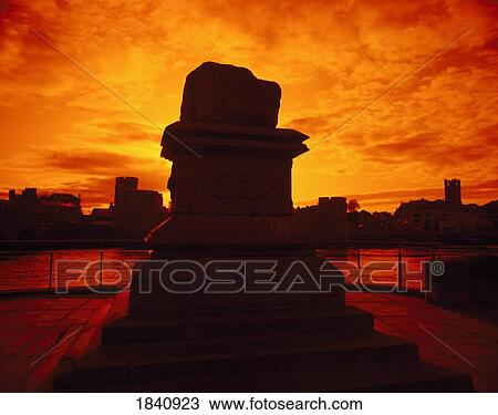 Limerick City, Treaty Stone, View Large Photo Image Stock Image - Limerick City, Treaty Stone,. Fotosearch