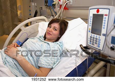 expectant mother in labour in maternity ward View Large Photo Image Stock Image - expectant mother in labour in maternity ward. Fotosearch