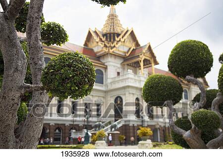 Grand Palace Chakri Mahaprasat Hall, The Royal Reception Hall; Bangkok, Thailand View Large Photo Image Stock Photo - Grand Palace Chakri Mahaprasat Hall, The Royal Reception Hall; Bangkok, Thailand. Fotosearch