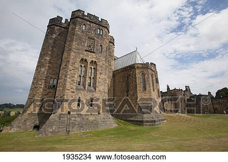 The Alnwick Castle, Most Famously Known As Hogwarts Castle In The Harry Potter Series; Alnwick, England View Large Photo Image Picture - The Alnwick Castle, Most Famously Known As Hogwarts Castle In The Harry Potter Series; Alnwick, England. Fotosearch