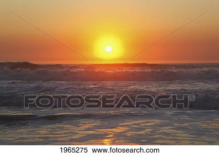 sunset at gleneden beach over the pacific ocean along the oregon coast; gleneden beach oregon united states of america View Large Photo Image Stock Photography - sunset at gleneden beach over the pacific ocean along the oregon coast; gleneden beach oregon united states of america. Fotosearch