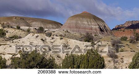 Colourful Layers In The Rock Cliffs In Kane County; Pahreah Utah United States Of America View Large Photo Image Stock Photo - Colourful Layers In The Rock Cliffs In Kane County; Pahreah Utah United States Of America. Fotosearch