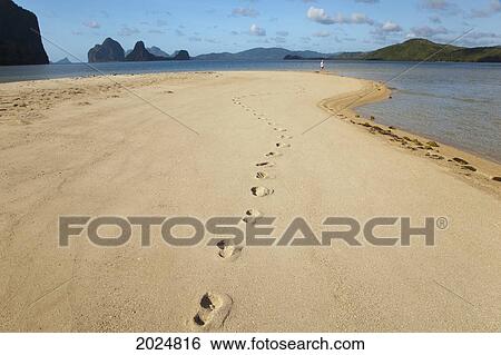 Footprints On A Sand Island Near El Nido And Corong Corong; Bacuit Archipelago Palawan Philippines View Large Photo Image Stock Photograph - Footprints On A Sand Island Near El Nido And Corong Corong; Bacuit Archipelago Palawan Philippines. Fotosearch