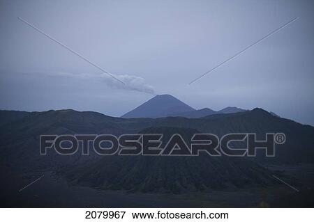 Gunung bromo (volcano bromo); java indonesia Stock Photo ...