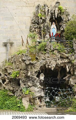 Stock Image - Shrine At Iglesia Parroquial De San Sebastian De Soreasu; Loyola Azpeitia Gipuzkoa Spain. Fotosearch