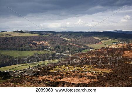 Curbar edge to kinderscout, peak district national park; derbyshire, england View Large Photo Image Stock Photo - Curbar edge to kinderscout, peak district national park; derbyshire, england. Fotosearch