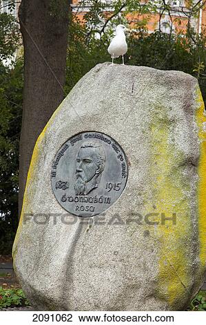 Stock Image - Saint stephen's green; dublin city, county dublin, ireland. Fotosearch
