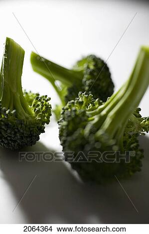 3 Florets Of Broccoli View Large Photo Image Picture - 3 Florets Of Broccoli. Fotosearch