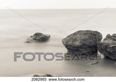 Stock Image - Lake Erie At Eriestone Near Selkirk Ontario, Canada. Fotosearch