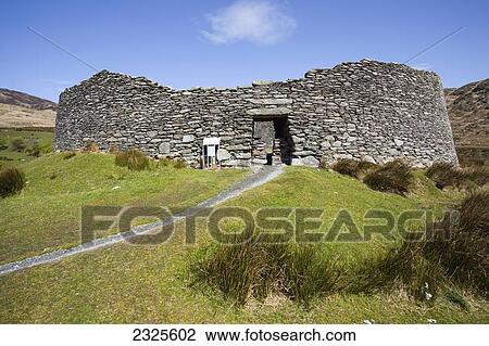 Stock Image - Staigue fort near castlecove; County kerry ireland. Fotosearch