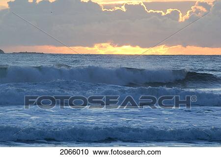 Sunset, Chesterman Beach, Tofino, Vancouver Island, Bc View Large Photo Image Stock Image - Sunset, Chesterman Beach, Tofino, Vancouver Island, Bc. Fotosearch