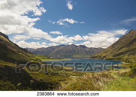 Picture - Lake Wanaka; South Island, New Zealand. Fotosearch