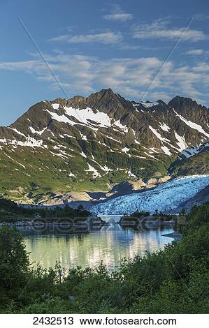 Shoup Glacier spilling over the Chugach mountains into Shoup Bay, Shoup Bay State Marine Park, Prince William Sound; Valdez, Alaska, United States of America View Large Photo Image Stock Image - Shoup Glacier spilling over the Chugach mountains into Shoup Bay, Shoup Bay State Marine Park, Prince William Sound; Valdez, Alaska, United States of America. Fotosearch
