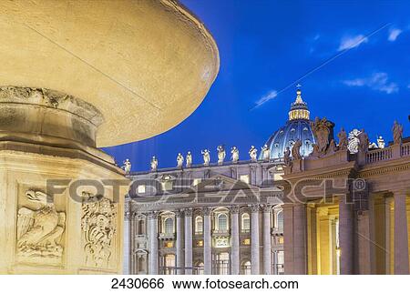 Stock Photograph - St. Peter's Square; Rome, Lazio, Italy. Fotosearch