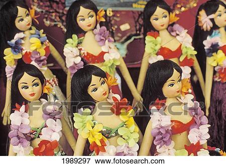 ハワイ オアフ ホノルル クローズアップ の Hula の女の子 人形 において Waikiki 記念品 Shop 写真館 イメージ館 Fotosearch