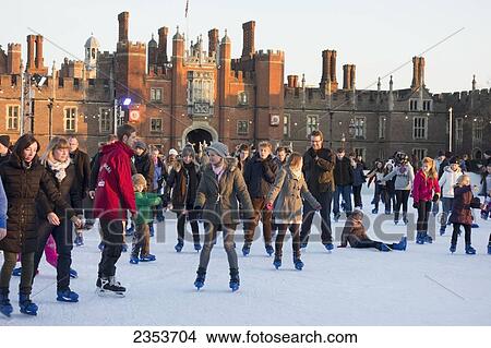 ハンプトンコート アイススケート Rink ロンドン イギリス ピクチャー Fotosearch