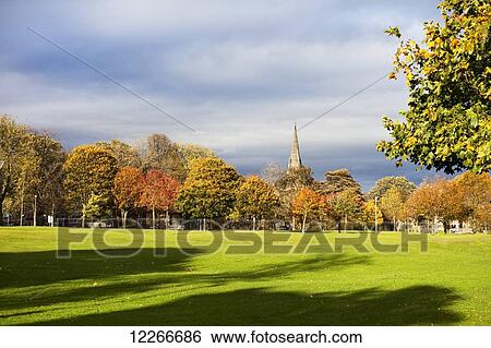 A beautiful autumn day in an Edinburgh park; Edinburgh, Scotland View Large Photo Image Stock Photograph - A beautiful autumn day in an Edinburgh park; Edinburgh, Scotland. Fotosearch