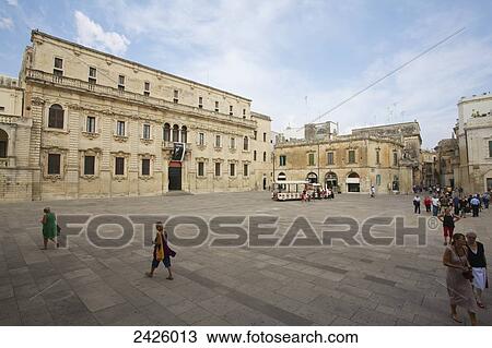 A street scene in the old quarter of Lecce; Salento, Italy View Large Photo Image Stock Image - A street scene in the old quarter of Lecce; Salento, Italy. Fotosearch