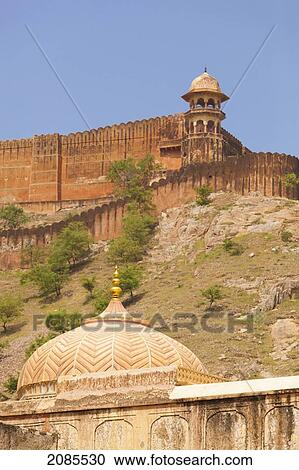 A Tower And Wall At The Corner Of Amer Fort Against A Blue Sky; Jaipur Rajasthan India View Large Photo Image Stock Image - A Tower And Wall At The Corner Of Amer Fort Against A Blue Sky; Jaipur Rajasthan India. Fotosearch