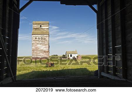 Abandoned Grain Elevator, Dankin, Saskatchewan View Large Photo Image Stock Photo - Abandoned Grain Elevator, Dankin, Saskatchewan. Fotosearch
