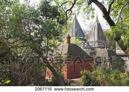 Stock Photograph - Abandoned Hindu Temple To Vishnu, Bodhgaya, Bihar, India. Fotosearch