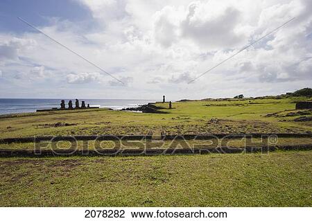Ahu Vai Huri, Ahu Tahai & Ahu Ko Te Riku At The Tahai Ceremonial Complex, Rapa Nui (Easter Island), Chile View Large Photo Image Stock Image - Ahu Vai Huri, Ahu Tahai & Ahu Ko Te Riku At The Tahai Ceremonial Complex, Rapa Nui (Easter Island), Chile. Fotosearch
