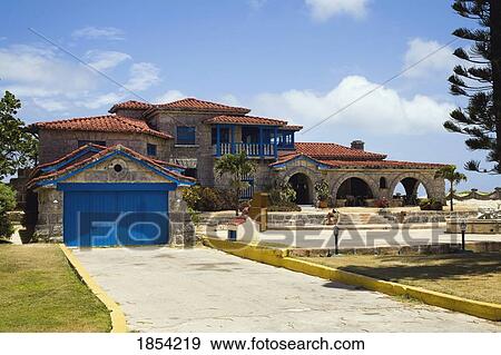 Al Capone's House, Varadero, Matanzas, Cuba View Large Photo Image Stock Photo - Al Capone's House, Varadero, Matanzas, Cuba. Fotosearch