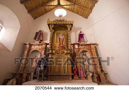 Picture - Altarpiece In Mestizo-Baroque Style In Iglesia De Corque, Corque, Oruro, Bolivia. Fotosearch