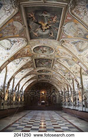 Antiquarium Built By Duke Albrecht V At The Residence, Munich, Bavaria, Germany View Large Photo Image Stock Image - Antiquarium Built By Duke Albrecht V At The Residence, Munich, Bavaria, Germany. Fotosearch