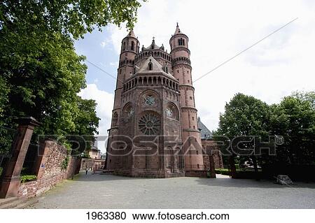 Stock Image - Apse Of Dom (Cathedral), Worms, Germany. Fotosearch