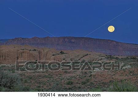 Picture - Arches National Park, Utah, Usa. Fotosearch