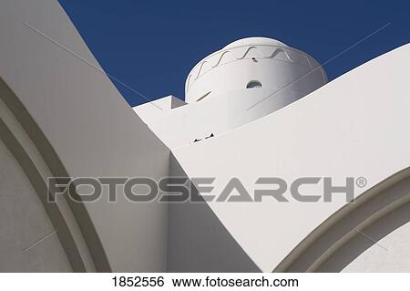 Stock Photograph - Architectural Exterior, Wailea, Maui, Hawaii, Usa. Fotosearch